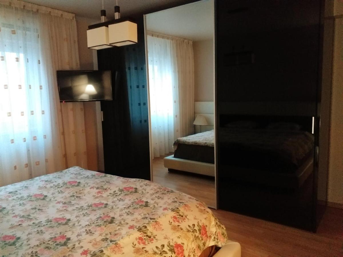 Appartement Apartament Lux Alisia à Mamaia Extérieur photo