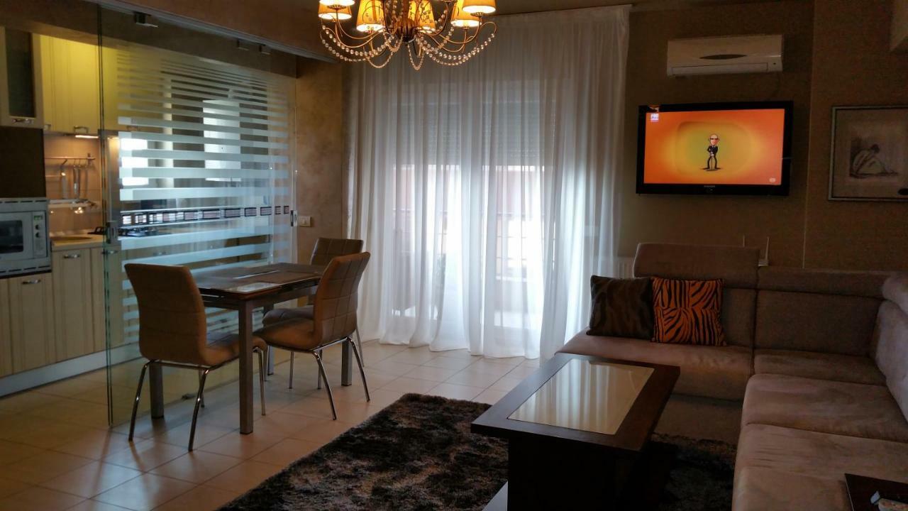 Appartement Apartament Lux Alisia à Mamaia Extérieur photo